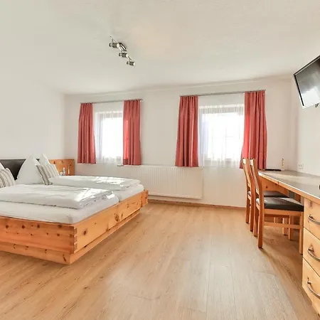 Joergishof Untertscheltsch