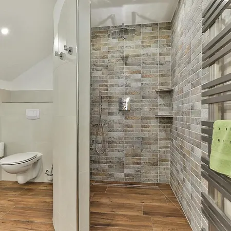 Joergishof * Untertscheltsch