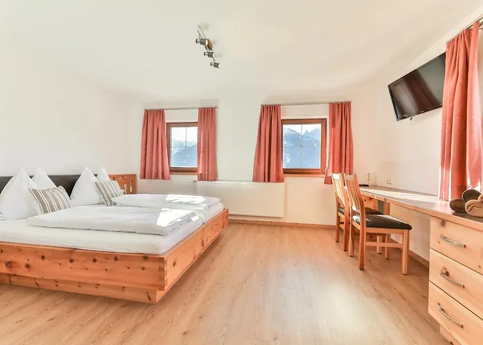 Joergishof Untertscheltsch